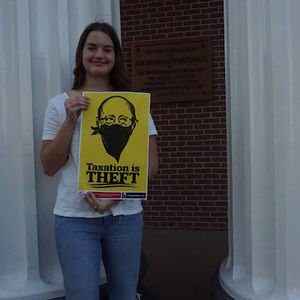 Meet your Posher, Ella